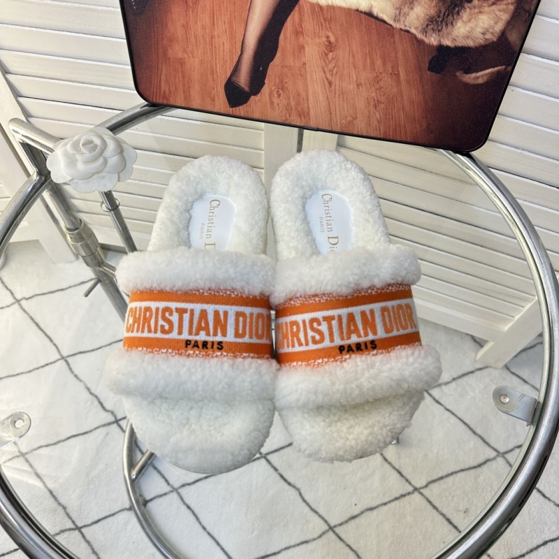 ch**an D*or slippers